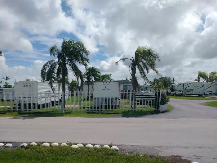 Homestead Trailer Park Picture 2