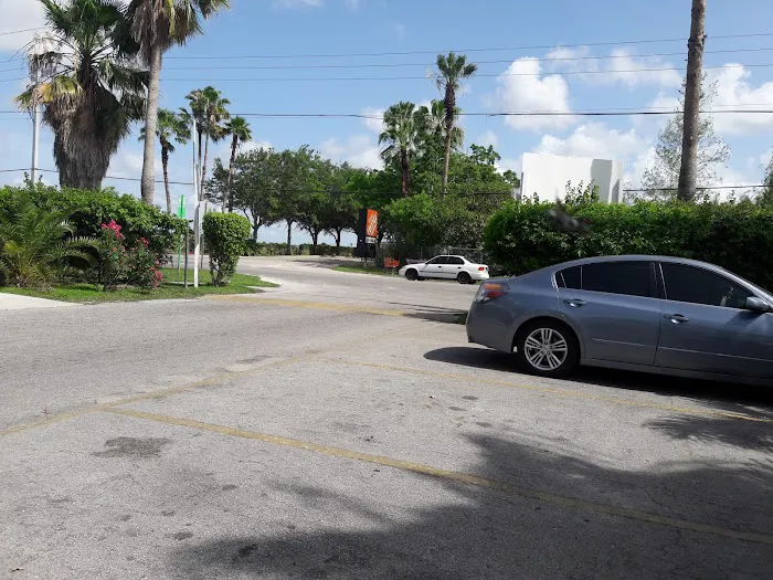 Aquarius Mobile Home & RV Park Picture 4