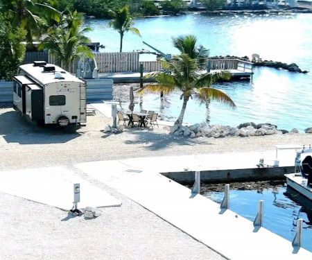 Blue Fin Rock Harbor RV Park & Marina