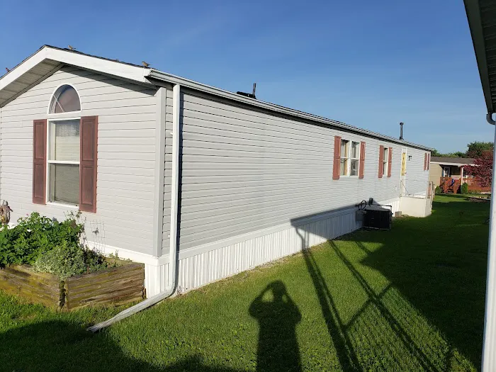 Laural Commons Picture 1