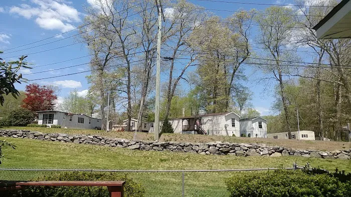 Tilting Rock Mobile Home Community Picture 1