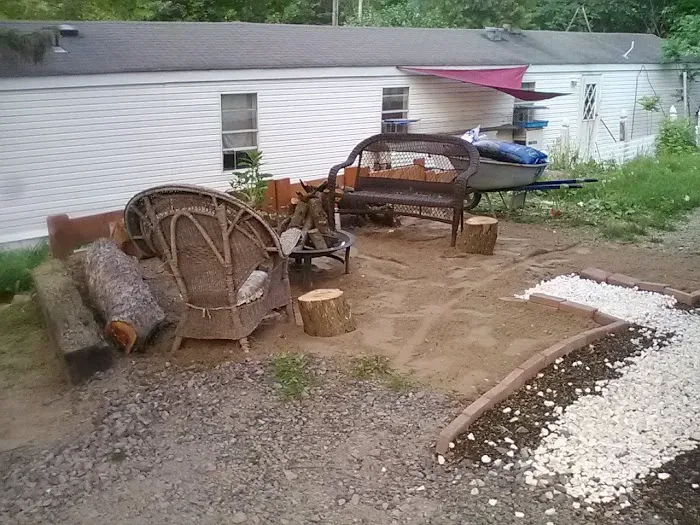 Pattersonville Mobile Homes Picture 3