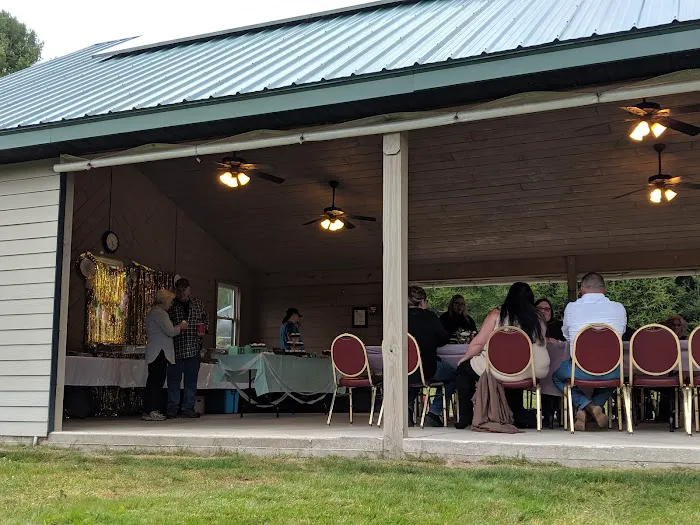 Peacocks Properties RV Park and Rentals Picture 7