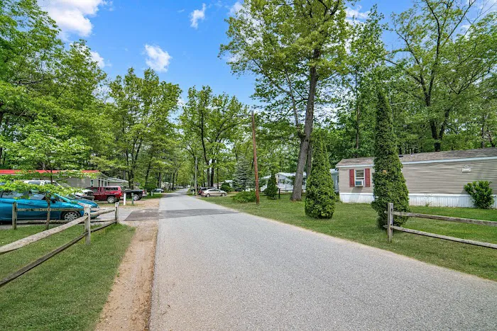 Saratoga Village Mobile Home Park Picture 7