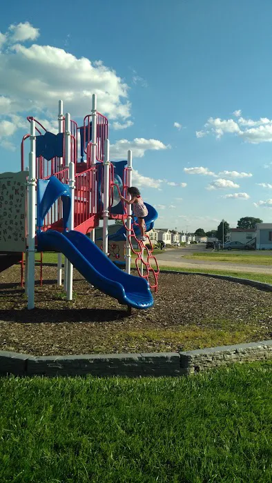 Williams Estates and Peppermint Woods Picture 8