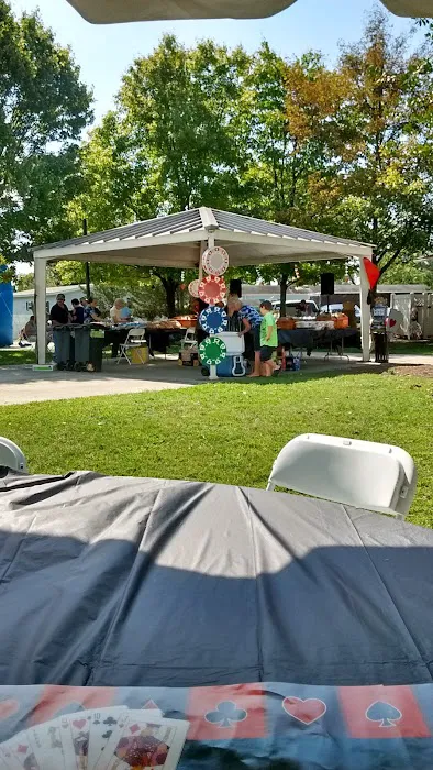 Williams Estates and Peppermint Woods Picture 4