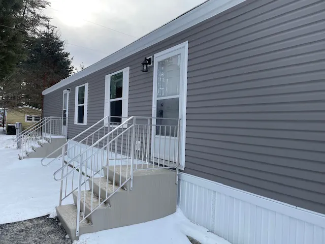 Whispering Pines Mobile Home Village & Sales Picture 6