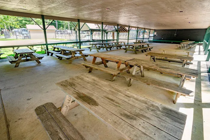 Sun Retreats Adirondack Gateway Picture 3