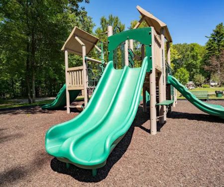 Sun Retreats Adirondack Gateway