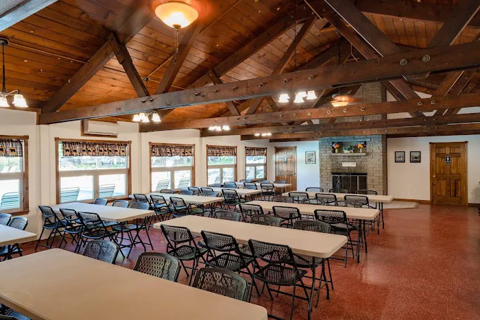 Sun Retreats Adirondack Gateway Picture 10