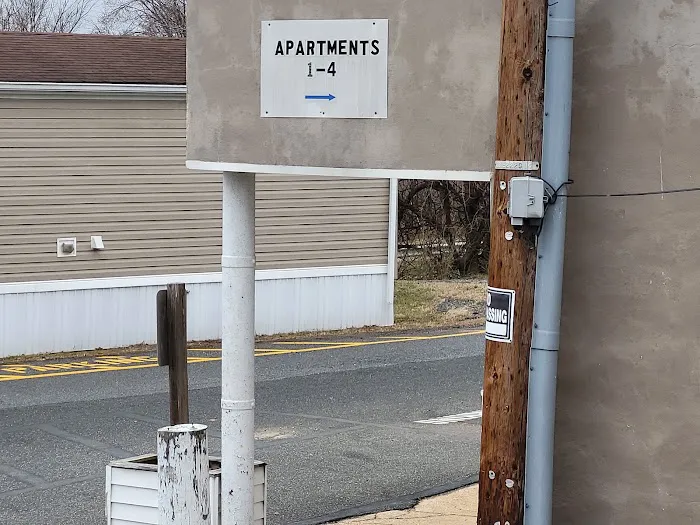 Cool Breeze Mobile Home Park Picture 1