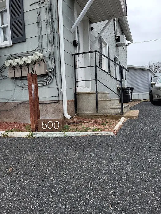 Cool Breeze Mobile Home Park Picture 2