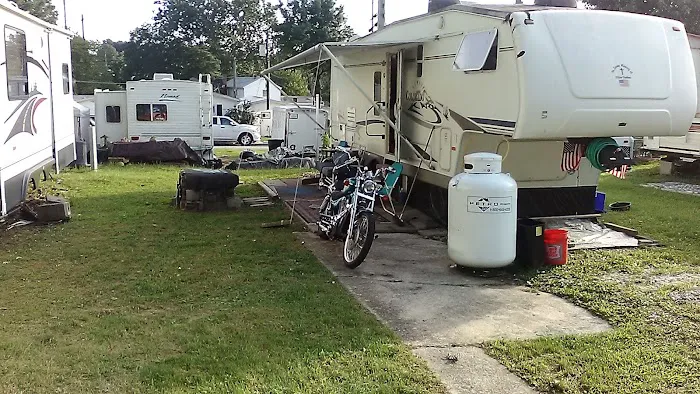 Glenwood Trailer Park Picture 1