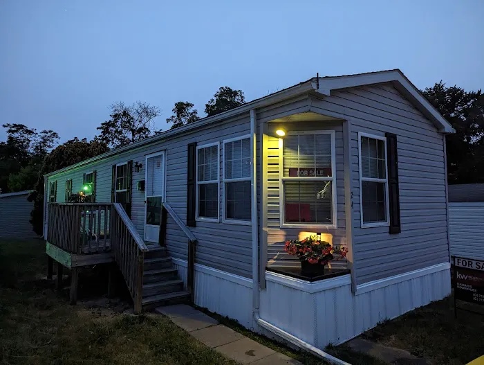 Progress Ridge Mobile Home Park Picture 1