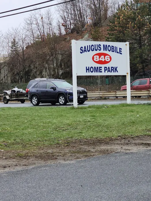 Saugus Mobile Home Park Picture 2
