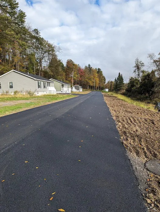 Whitestown Homes Picture 3