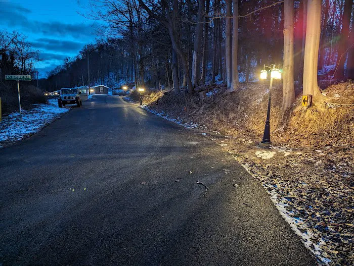 Whitestown Homes Picture 2