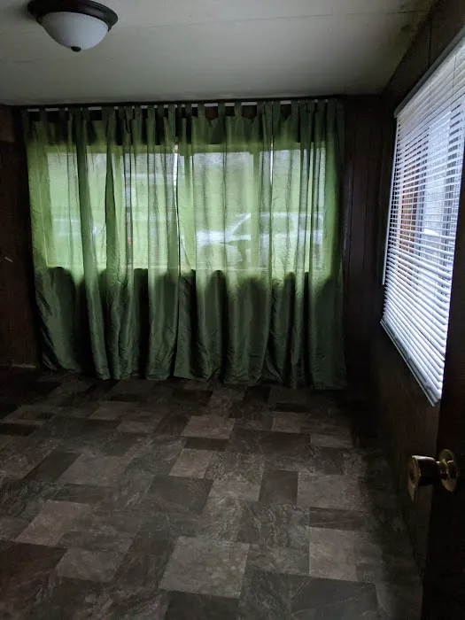 Lantern Hill Mobile Home Park Picture 9