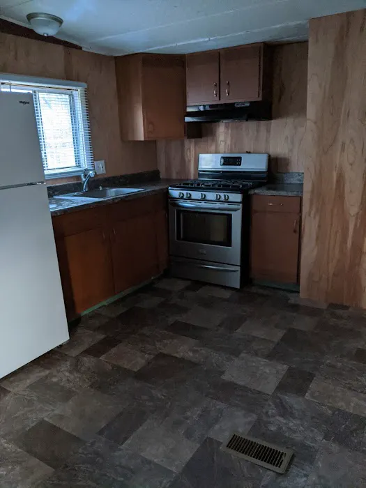 Lantern Hill Mobile Home Park Picture 8