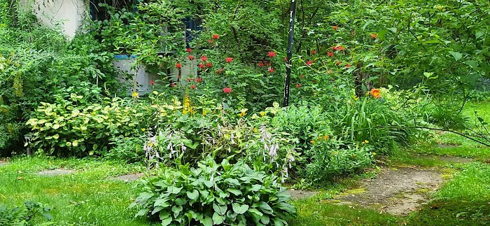 Shady Acres Mobile Home Park Picture 3