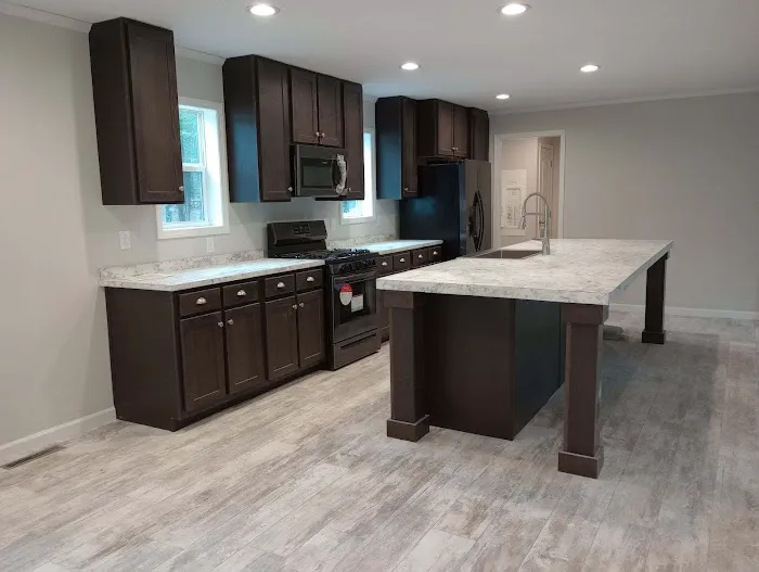 Shady Acres Mobile Home Park Picture 7