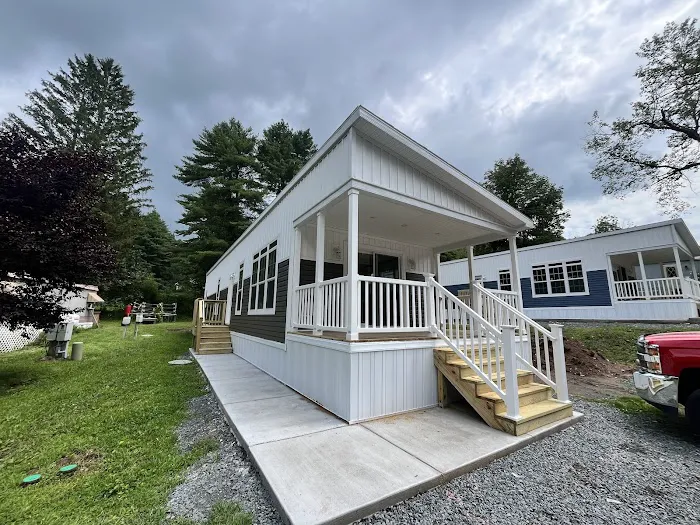 Canal Mobile Home Park Picture 3