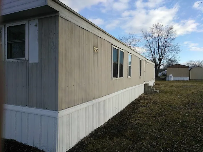 Blue Springs Village Picture 1