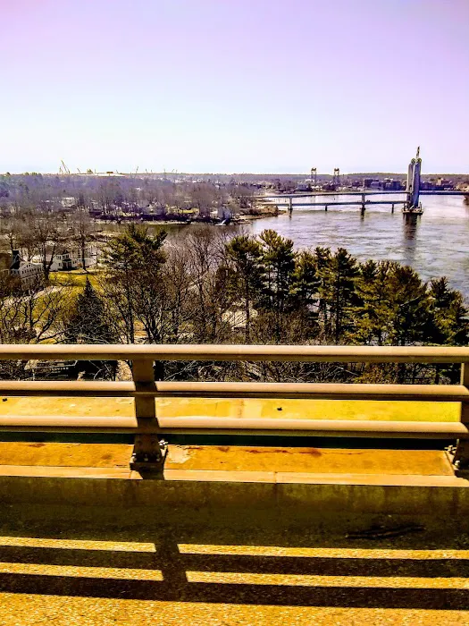 Yankee Commons Mobile Home Community Picture 2