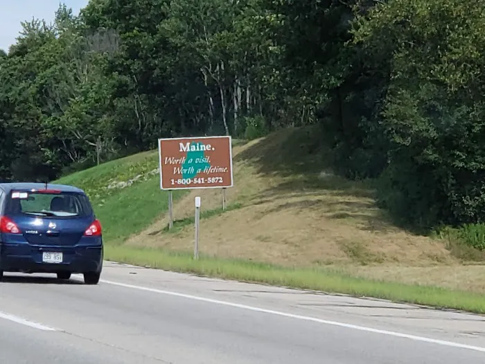 Yankee Commons Mobile Home Community Picture 8