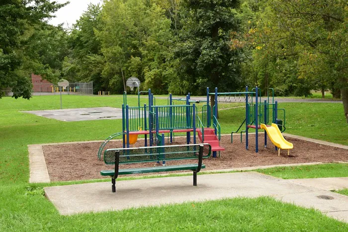 Madison Village Manufactured Home Community Picture 3