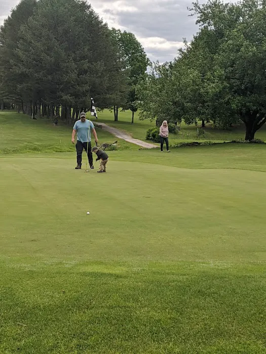 Streamside RV Park and Golf Course Picture 7