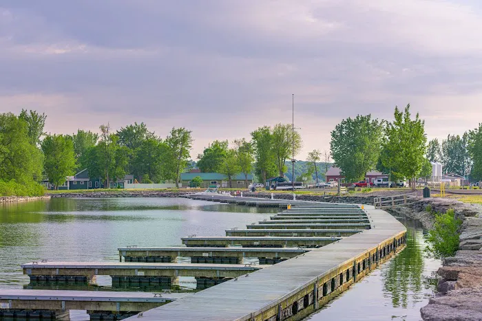 Sun Outdoors Association Island Picture 2