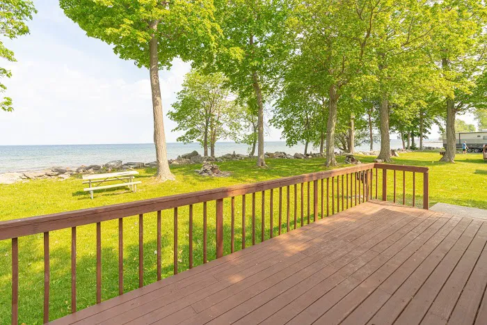 Sun Outdoors Association Island Picture 5