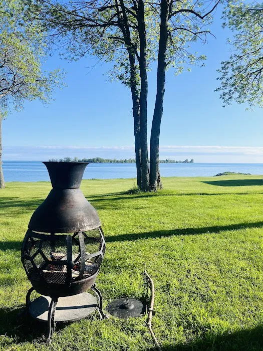 Ontario Shores and Marina (RV Park) Picture 6