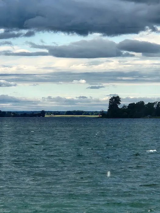 Docteur's Cottages and Seasonal Park Picture 1