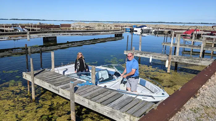 Willow Shores Corporation Picture 1