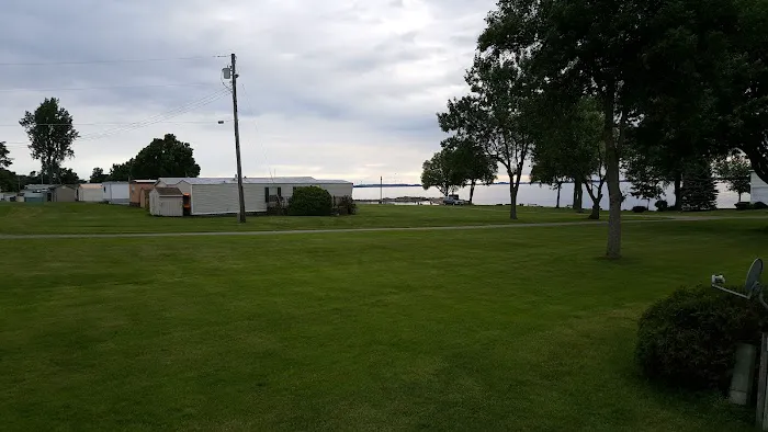 Willow Shores Corporation Picture 4