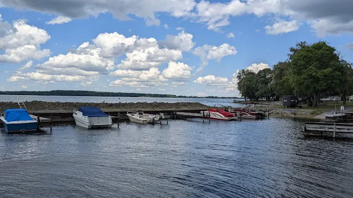 Willow Shores Corporation Picture 2