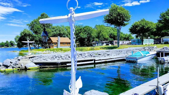 Island Shadows Mobile Home Park Picture 1