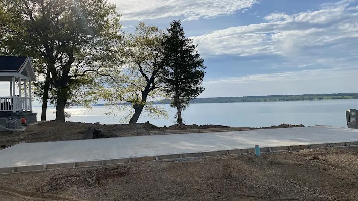 River wind manufactured housing community and campground Picture 1