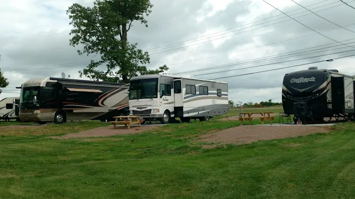 River wind manufactured housing community and campground Picture 6