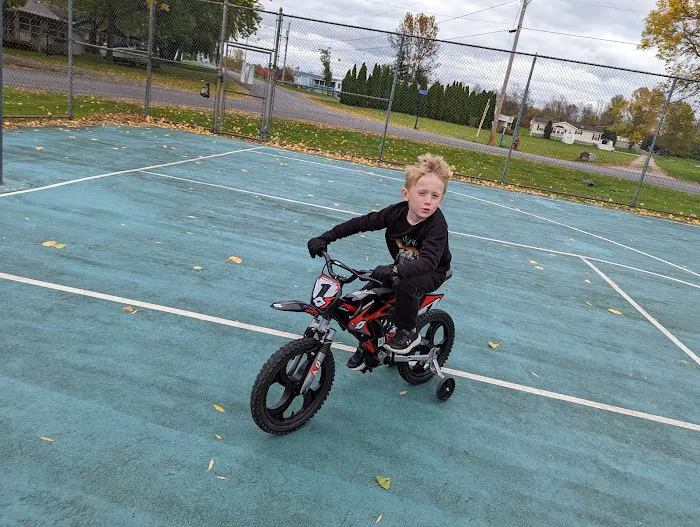 Fishers Point Mobile Park Picture 2