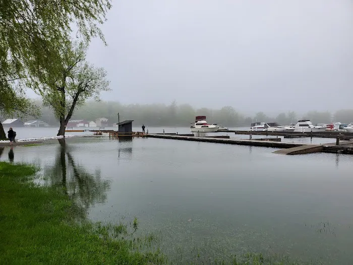 Swan Bay Estates & Marina Picture 5