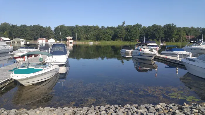 Swan Bay Estates & Marina Picture 4