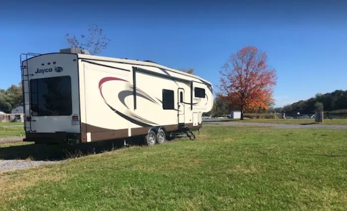 Seneca River RV Park Picture 1