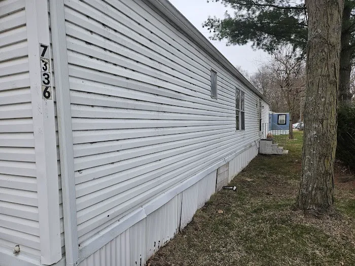 Starlight Mobile Home Park Picture 4