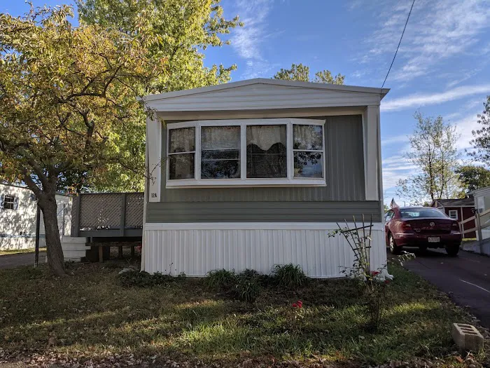 Island Lake MHP LLC Picture 1