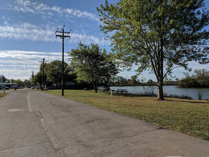 Island Lake MHP LLC Picture 10