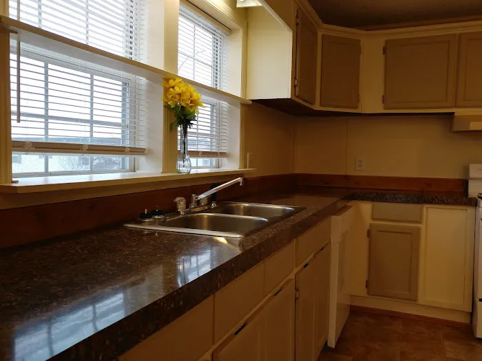 Continental Estates Picture 8