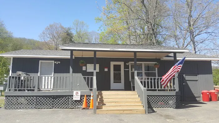 Forrest Hills Mobile Home Community Picture 9